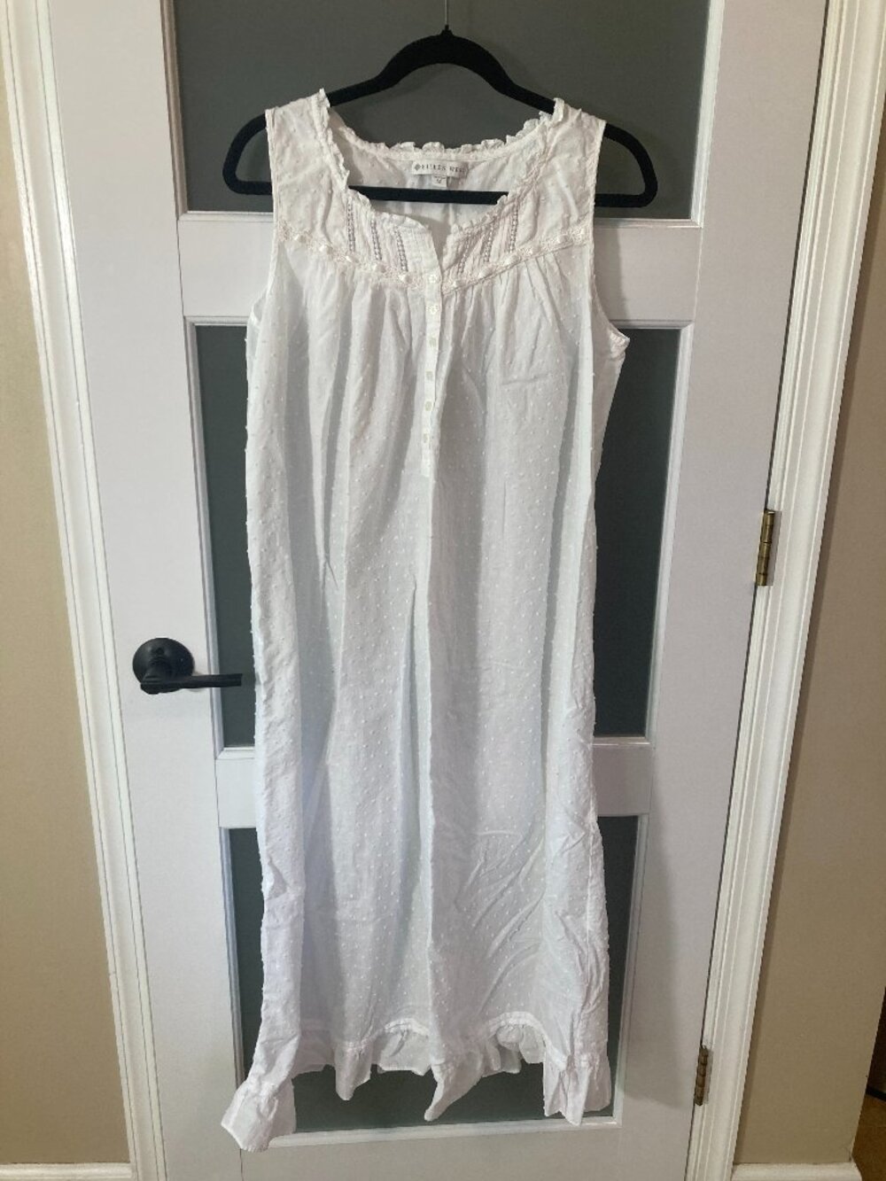 Eileen West White Cotton Swiss Dot Sleeveless Ballet Nightgown Size M